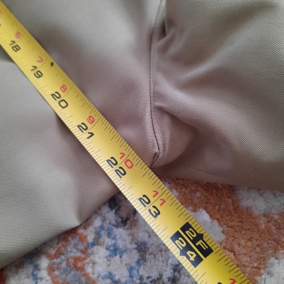 Vintage Burberry trench coat - Picture 14 of 15